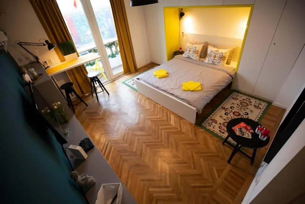 Victoria Avenue Studio Bükreş