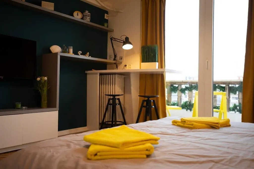Victoria Avenue Studio Bükreş 0*,