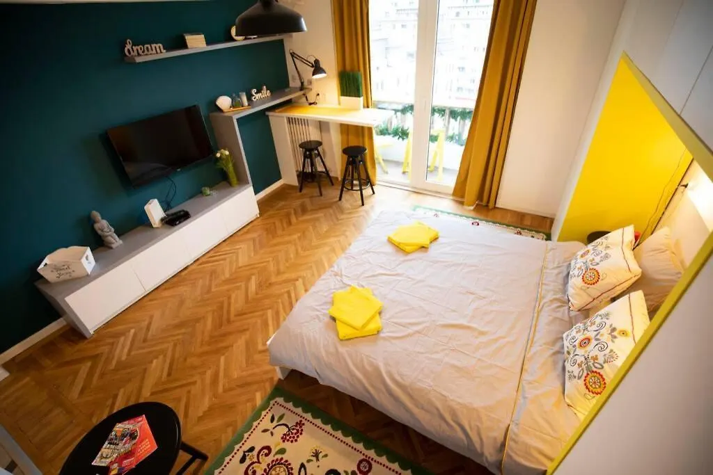 Victoria Avenue Studio Bükreş 0*,