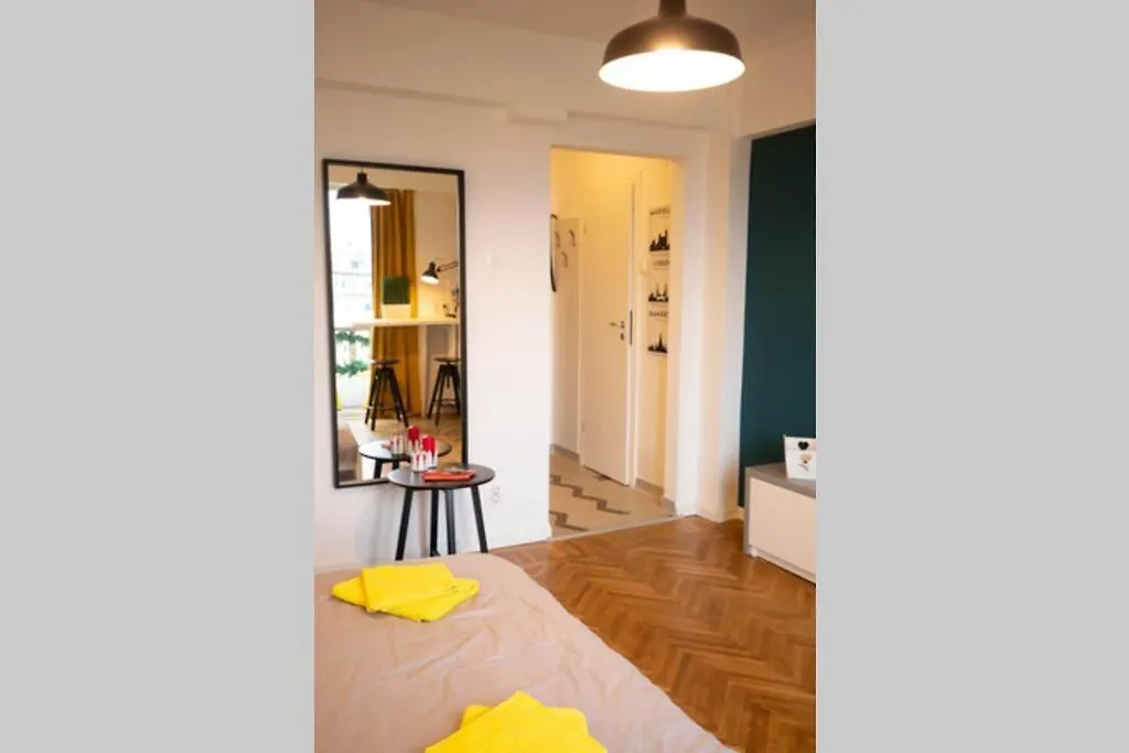 Victoria Avenue Studio Bükreş Daire
